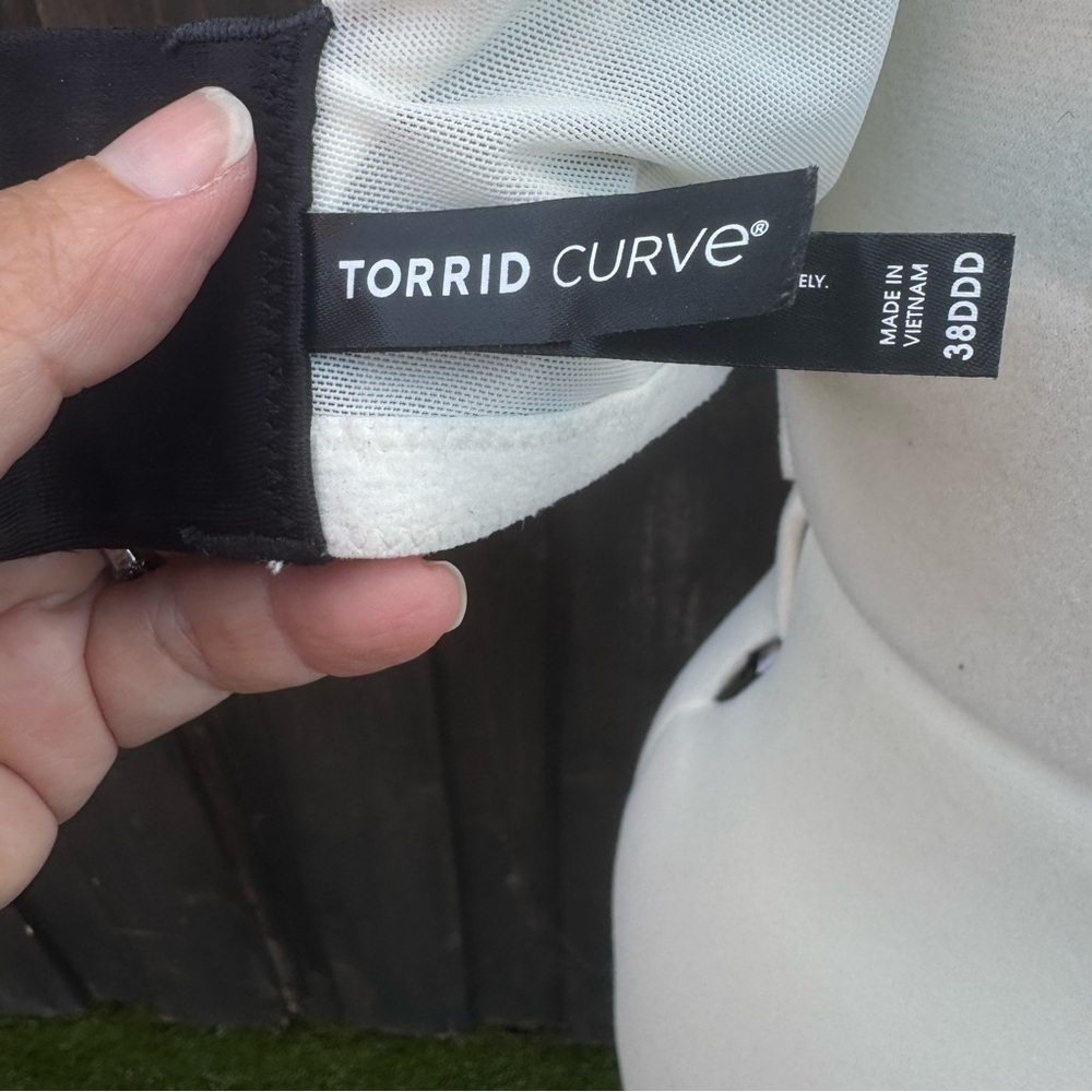 Torrid Curve Black and White Push-Up Bra with Underwire Support - Picture 11 of 12